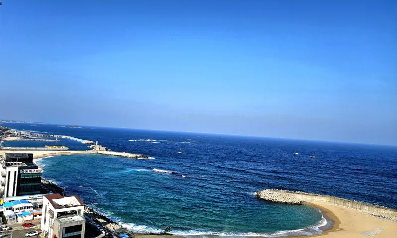 [Sokcho] ☆1-minute cut: Overwhelming panoramic ocean view☆Bedside sunrise☆Romantic pocha street food☆ 46