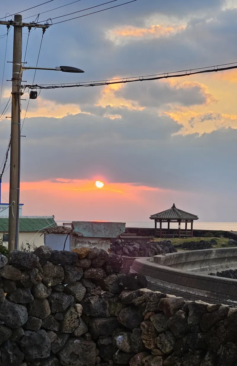 [서귀포 성산] 오션뷰,일출뷰,야경 가능한 신천 벽화마을 독채 31
