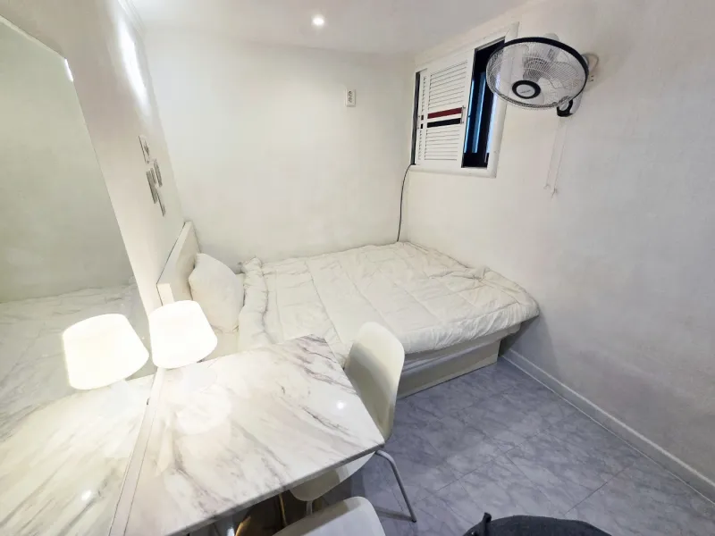 [Bucheon] 3-minute walk from Bucheon Station / Free laundry / Self check-in / Soft and spacious bed 2
