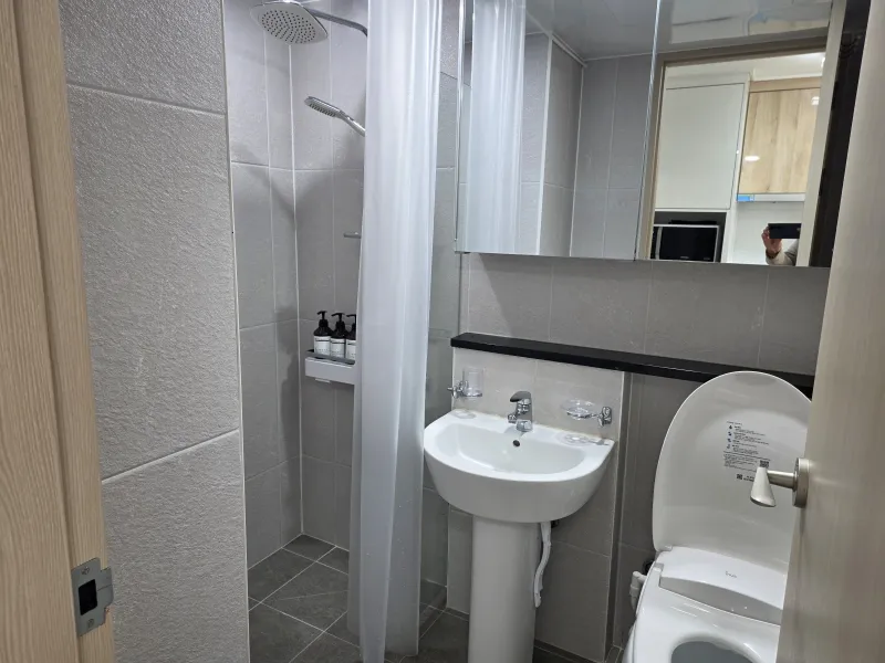 [Gangneung] 5-minute walk from Songjeong Beach, Anmok Beach, clean new building 5