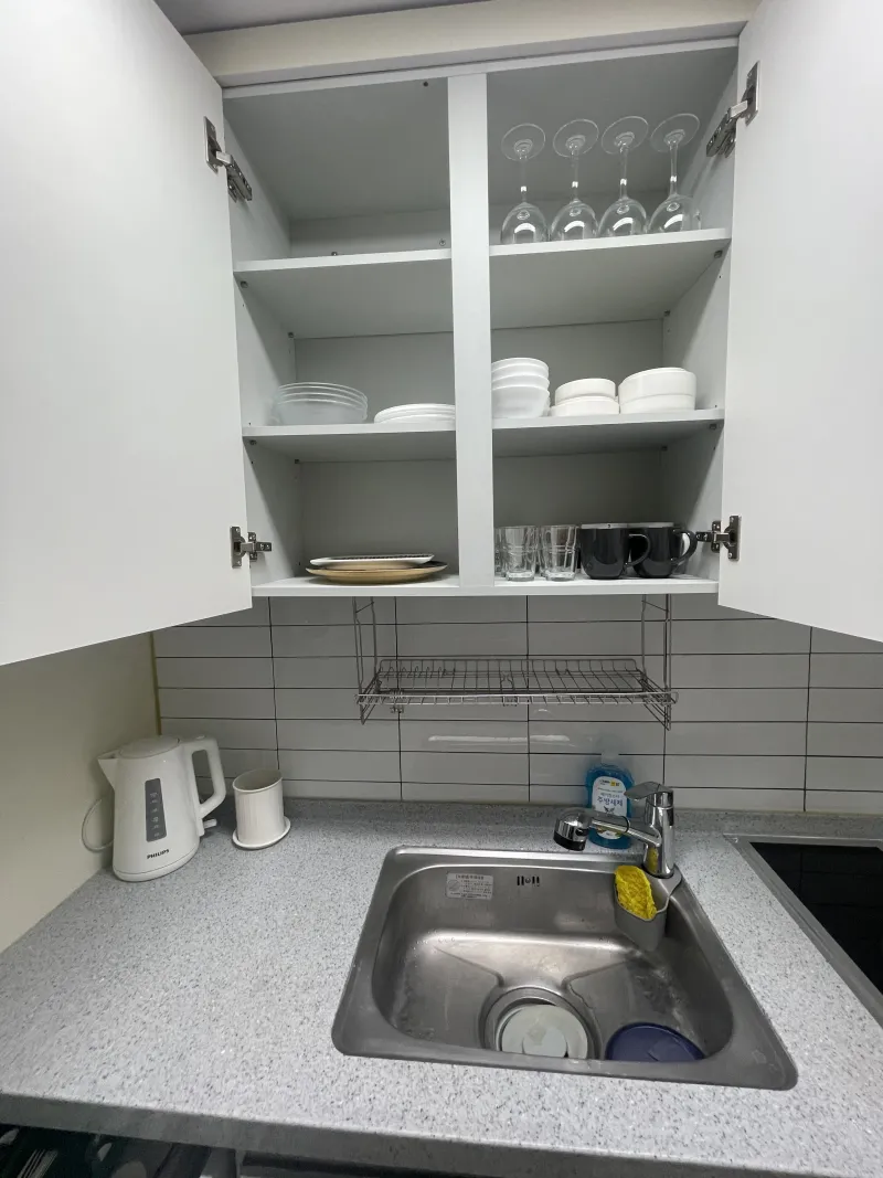 [Jongno, Seoul] Dongsung-dong Hyehwa Station Seoul National University Hospital Two-room 1st Floor Healing House 14