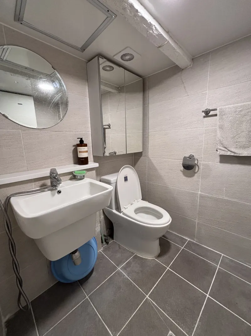 [Jongno, Seoul] Dongsung-dong Hyehwa Station Seoul National University Hospital Two-room 1st Floor Healing House 10