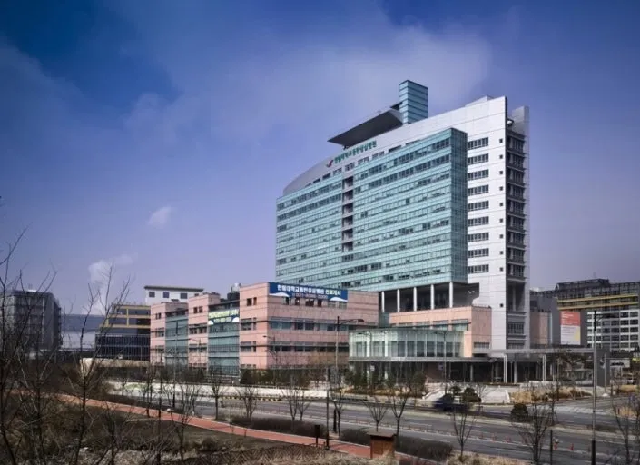 [Hwaseong] Walking distance from Dongtan Station #65-inch TV 18