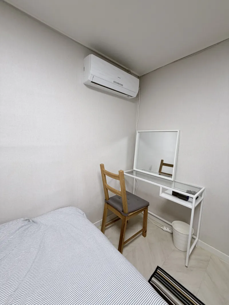 [Jongno, Seoul] Dongsung-dong Hyehwa Station Seoul National University Hospital Two-room 1st Floor Healing House 8