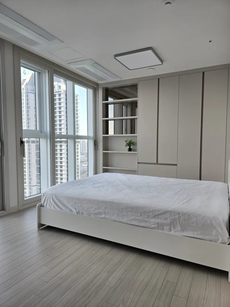 [Yeonsu, Incheon] Songdo/Campus Town, 2-minute walk away, newly built two-room apartment #Lighting restaurant 5