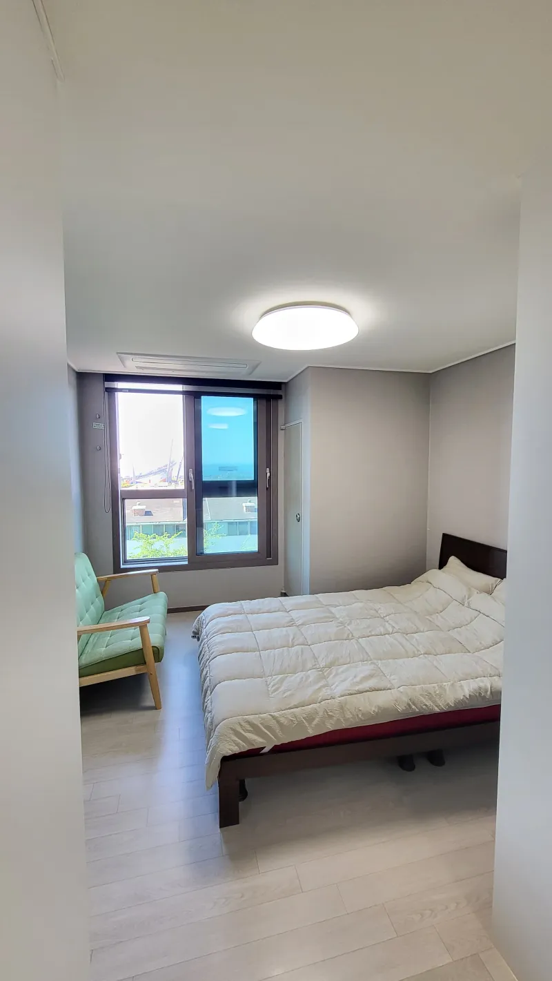 [Beophwan-dong, Seogwipo] Newly built, fully-furnished, ocean view, separate one-room (cooking available) residence in Seogwipo city 14