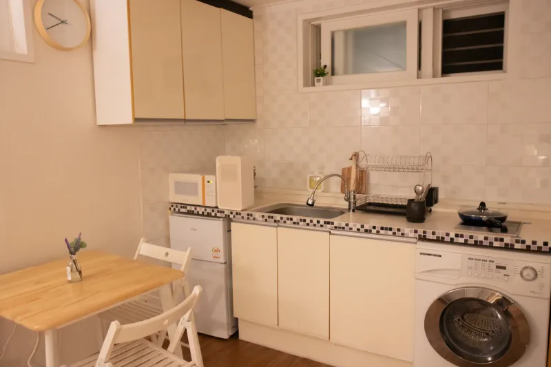 [Gwanak, Seoul] C Naksungdae Location, Value for Money, Fully Furnished, Hotel-Style Bedding, OTT, Washing Machine 7