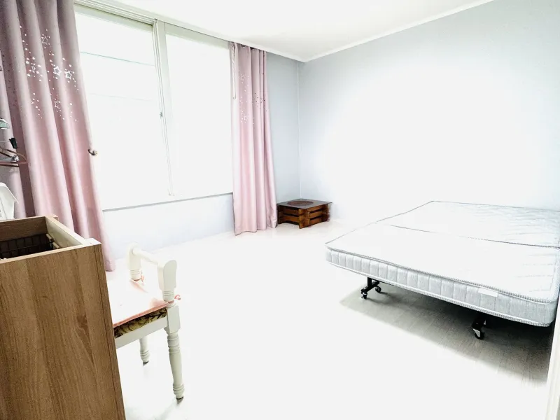 [Cheonan][Cheonan, South Chungcheong Province] Apartment 5 minutes from bus terminal, 15 minutes walk from Dujeong Station 17
