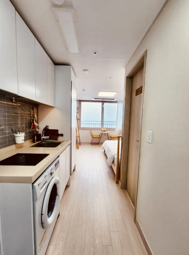 [Haeundae, Busan] Newly Built. 1 Minute from Songjeong Beach. Ocean View / Haeundae / Gijang Luge. Lotte World 33