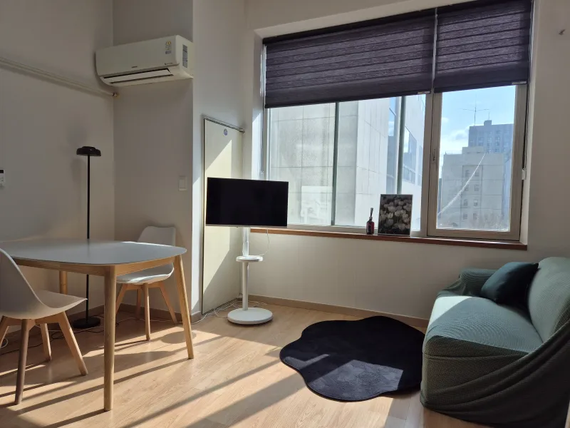 [Suwon] 1 minute from Suwon City Hall Station, a comfortable workation, Haenggung-dong, Gwanggyo Lake Park 2