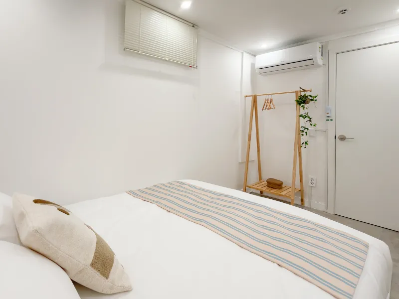 [Mapo, Seoul] 2R2B, 5-minute walk from Hapjeong Station 49