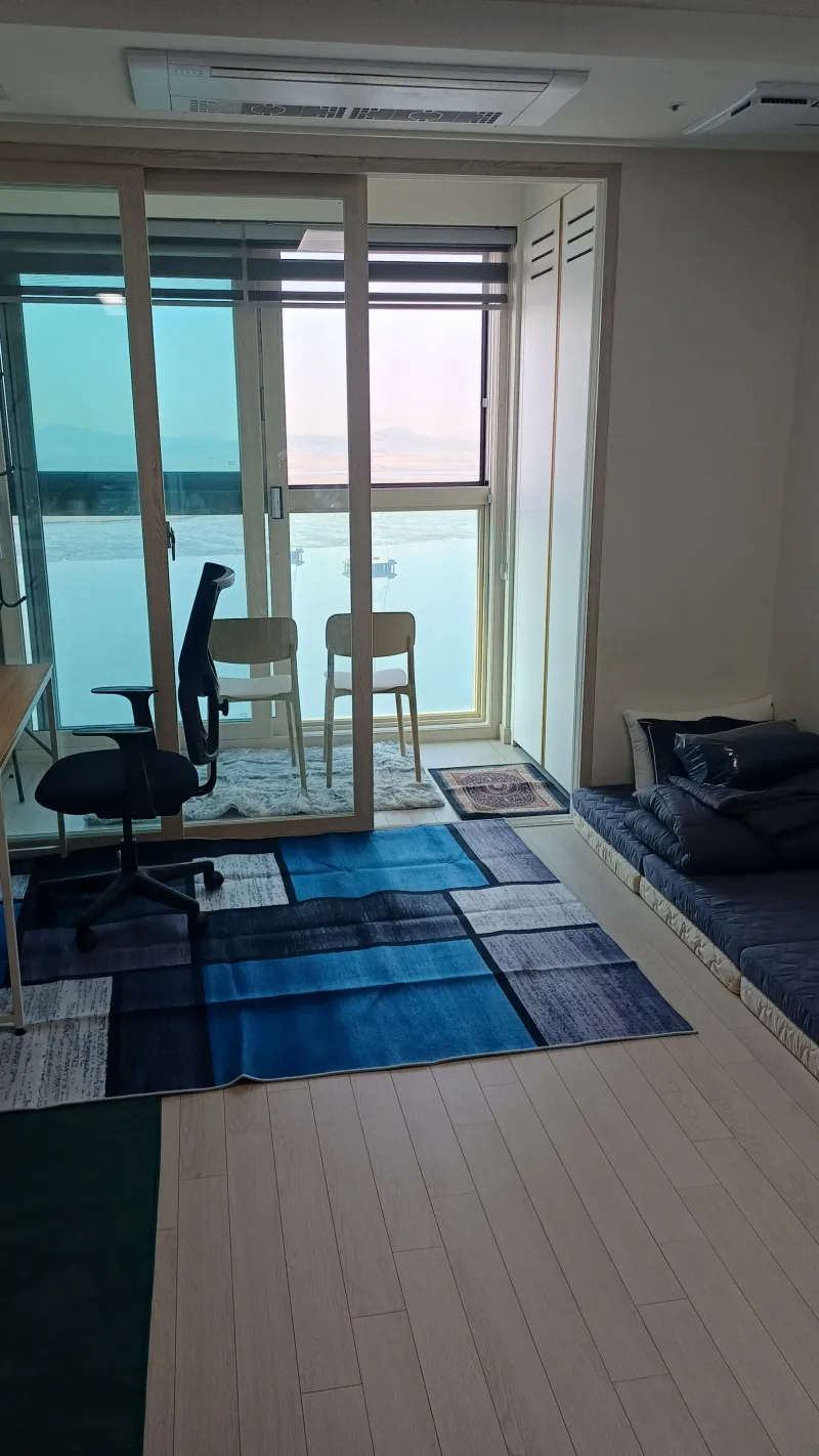 [Ansan] One-room apartment with ocean view on Banwol Island 30