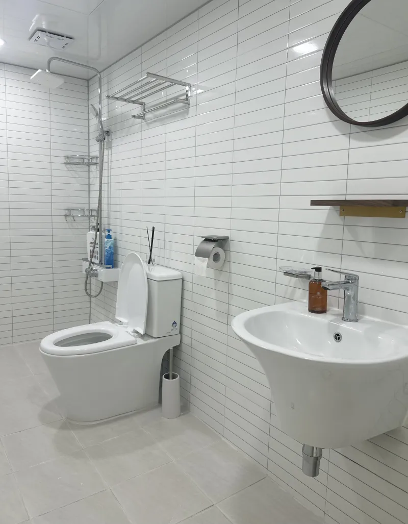 [Cheonan] 3 Bedrooms, 4 Beds, Pet-Friendly* 1-minute walk to downtown. Multiple parking spaces available* 11