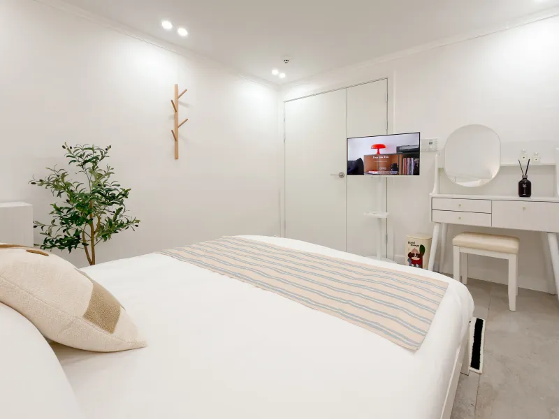 [Mapo, Seoul] 2R2B, 5-minute walk from Hapjeong Station 25
