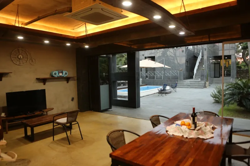 [Pyoseon, Seogwipo] House No. 101 with a Swimming Pool 17