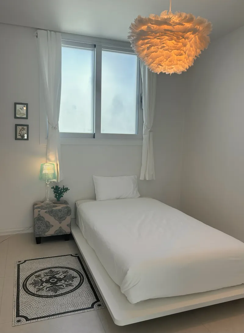 [Cheonan] 3 Bedrooms, 4 Beds, Pet-Friendly* 1-minute walk to downtown. Multiple parking spaces available* 9