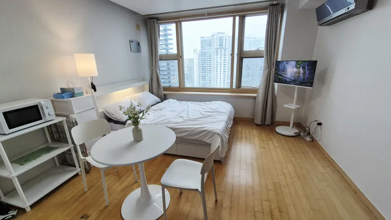 [Seongnam] High-rise city view with parking available near Jeongja Station 5
