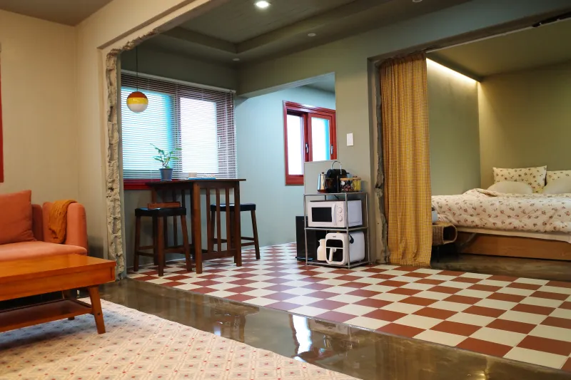 [Daejeong, Seogwipo] West / 1-minute walk to Songaksan Mountain and Sagyebada, Sentimental Private House (Main House) 14
