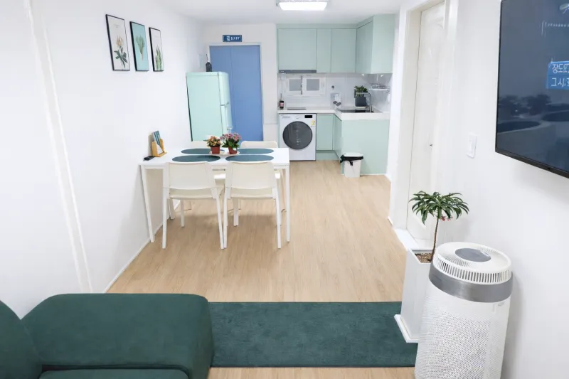 [Seodaemun, Seoul] 7-minute walk from Hongik University Station, Room 202 8
