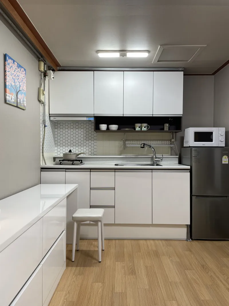 [Songpa, Seoul] Bangi-dong/3 minutes from Hansung Baekje Station (Line 9), 7 minutes from Mongchontoseong Station (Line 8) 4
