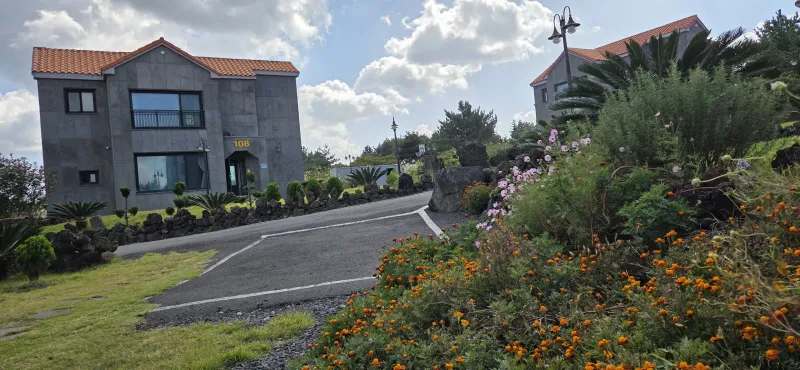 [Gujwa, Jeju] Use of the entire 1st and 2nd floors of the country house 65