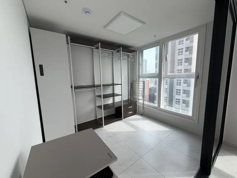 [Yeongdeungpo, Seoul][Yeongdeungpo-gu, Seoul] Newly built officetel with full amenities, two-room + duplex 2