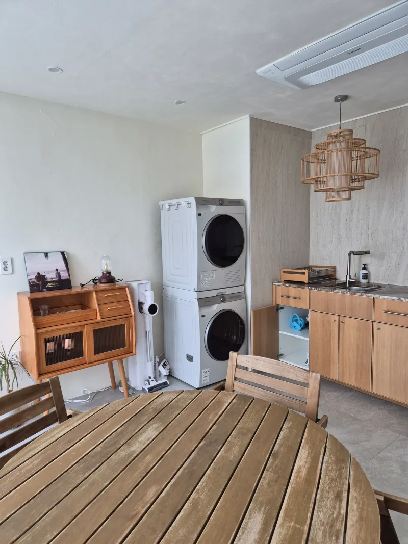 [Hangyeong, Jeju] Two-room family accommodation with a windmill ocean view #Indoor heated pool #Sunset 34