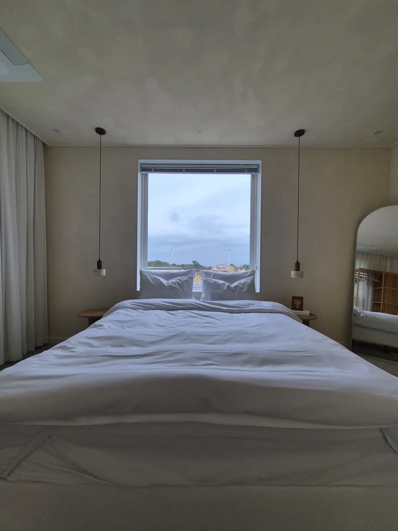 [Hangyeong, Jeju] Two-room family accommodation with a windmill ocean view #Indoor heated pool #Sunset 2
