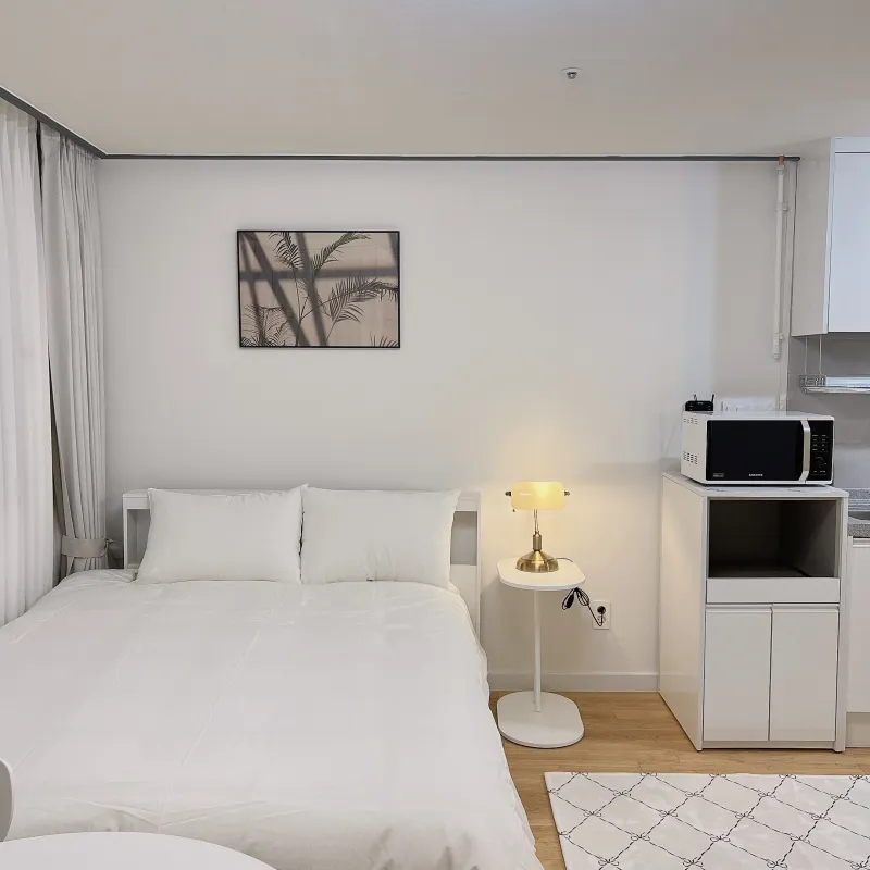 [Gangnam, Seoul] A cozy and quiet room 6