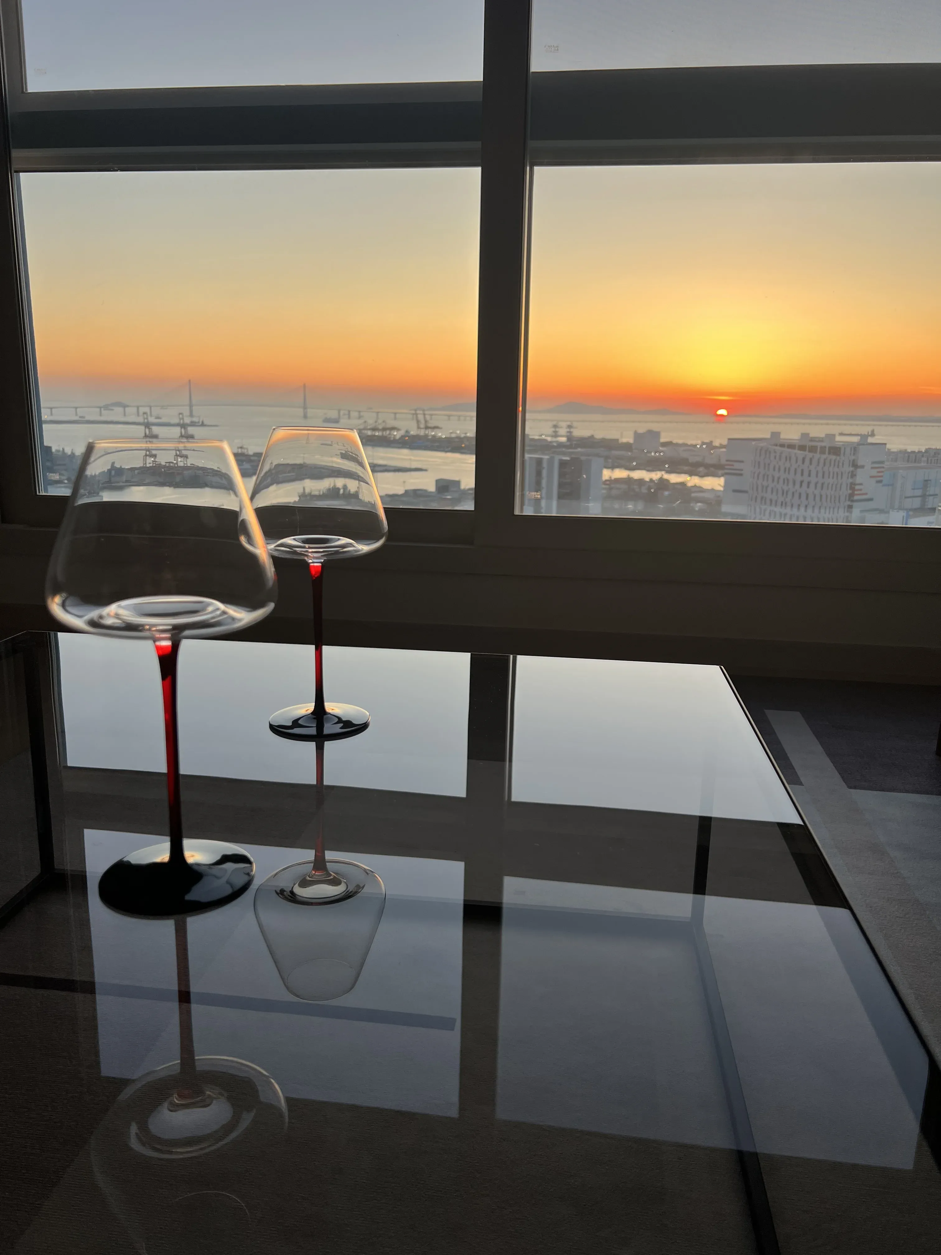 Two-Bedroom in Jung-gu, Incheon — 89m², sleeps 4, 2 baths