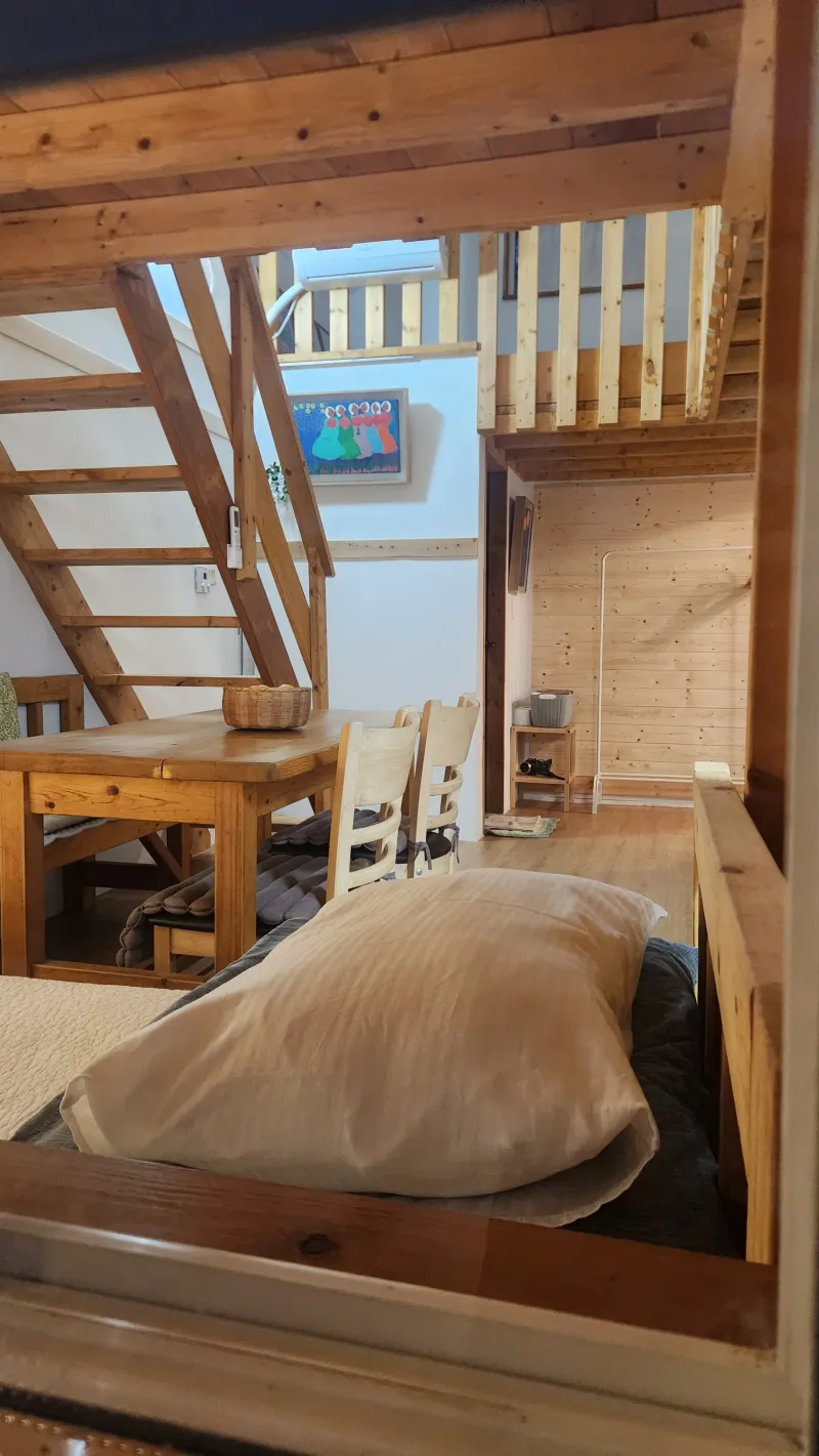 [Aewol, Jeju] Sogil Darak / A quiet detached wooden house in Sogil-ri, a pretty village in Aewol 9