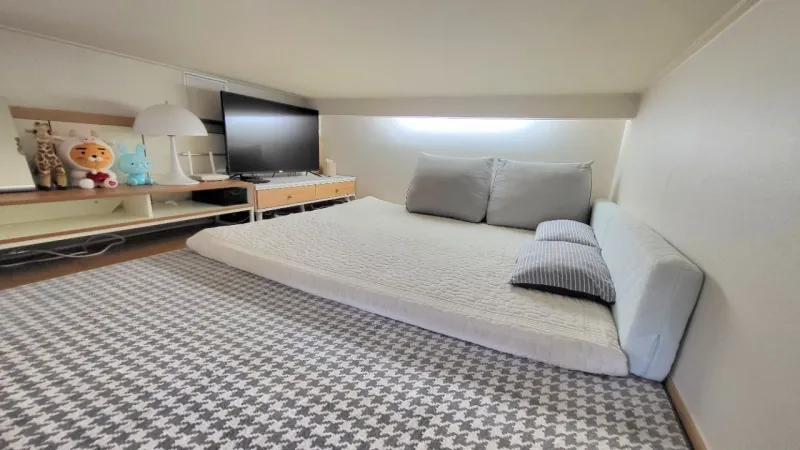 [Seongnam] A two-story healing house with a forest view, 3 minutes from Bundang Seohyeon Station. 7