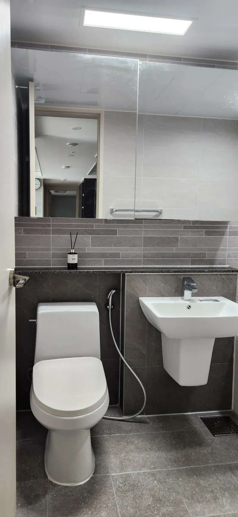 [Buk-gu, Daegu] Full Apartment, 10 Minutes from Palgeo Station 8