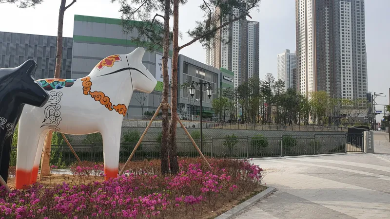 [Hwaseong][Dongtan Station] Newly built apartment within walking distance, 42 pyeong, 4 rooms, 2 bathrooms 18