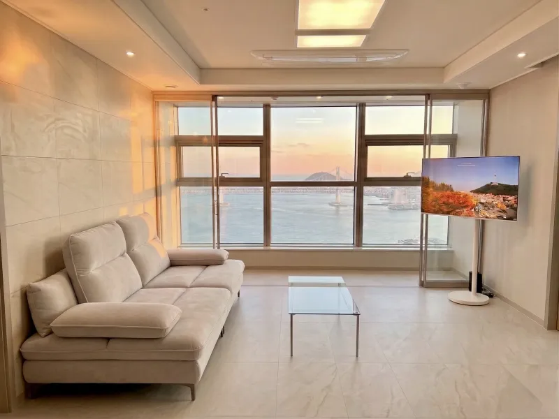 [Dong-gu, Busan] Busan Station Ocean View High-rise (52nd Floor) - Three-Room Fully Furnished 8