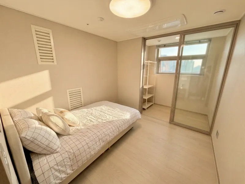 [Dong-gu, Busan] Busan Station Ocean View High-rise (52nd Floor) - Three-Room Fully Furnished 5