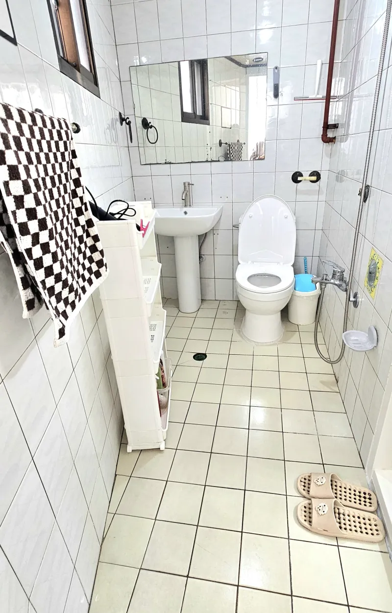 [Eunpyeong, Seoul] Room 3, well-lit, 15 minutes from Yeonsinnae, Hapjeong, Hongdae, and Jongno 6