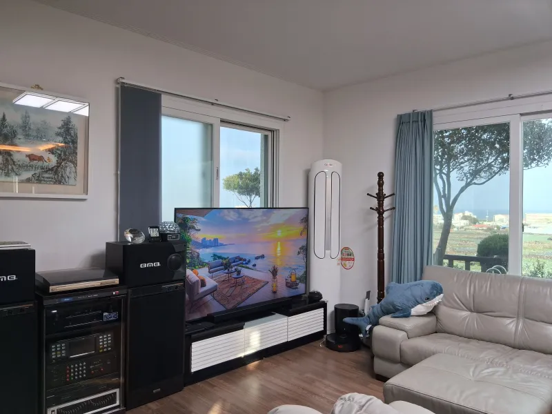 [Aewol, Jeju] Independent accommodation with a large garden and swimming pool overlooking the Gwakji Sea 35