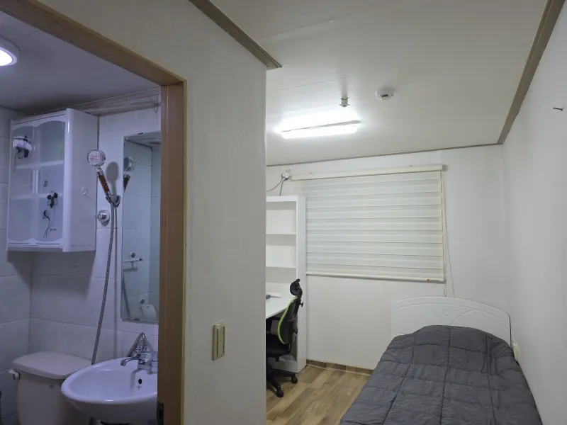 [Gwanak, Seoul] #203 Daehak-dong / 10-minute walk to subway and bus #ValueForMoney #Quiet 4