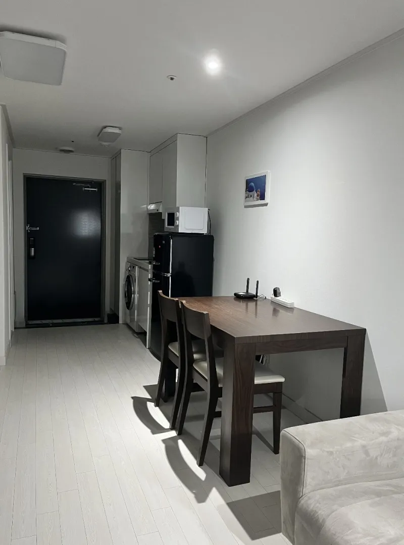 [Jongno, Seoul] 5-minute walk from Hyehwa Station / Premium Studio Room 205 6