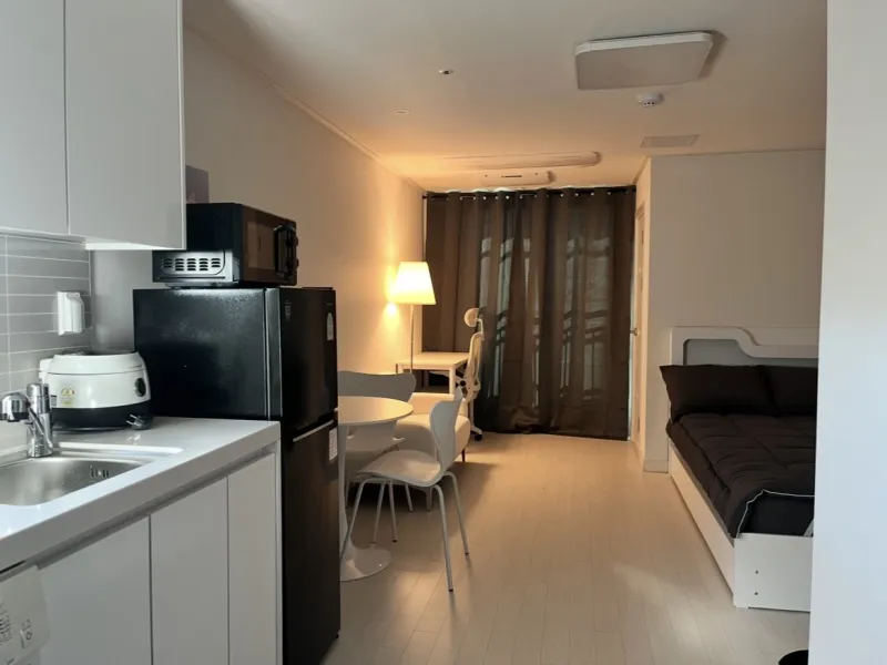 [Jongno, Seoul] 5-minute walk from Hyehwa Station / Premium Studio Room 301 6