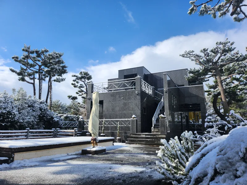 [Pyoseon, Seogwipo] House No. 102 with a Swimming Pool 7