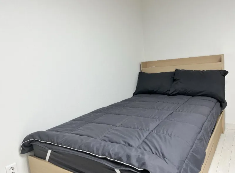 [Jongno, Seoul] 5-minute walk from Hyehwa Station / Premium Studio Room 206 2