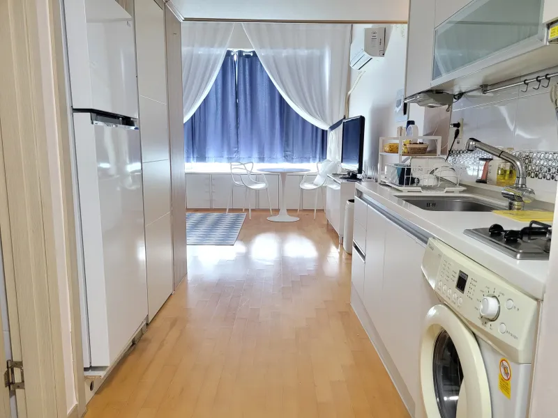 [Guro, Seoul] 5 seconds from Guro Station, duplex stay 8