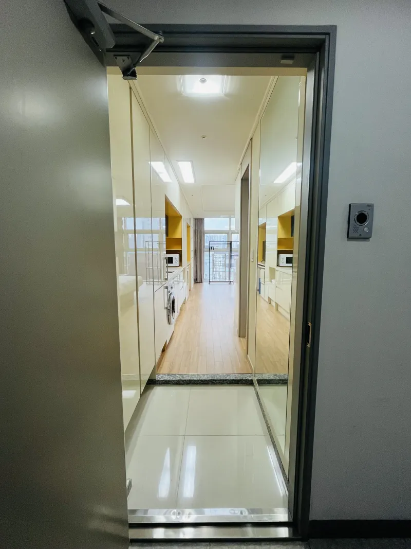[Yongsan, Seoul] Studio apartment near Seoul Station with good storage space 10