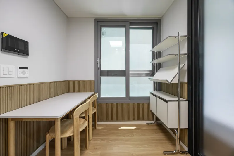 [Seodaemun, Seoul] Prime Location near Sinchon Station, 1.5-Room Fully Furnished Officetel, Sinchon/Hongdae/Ewha 5
