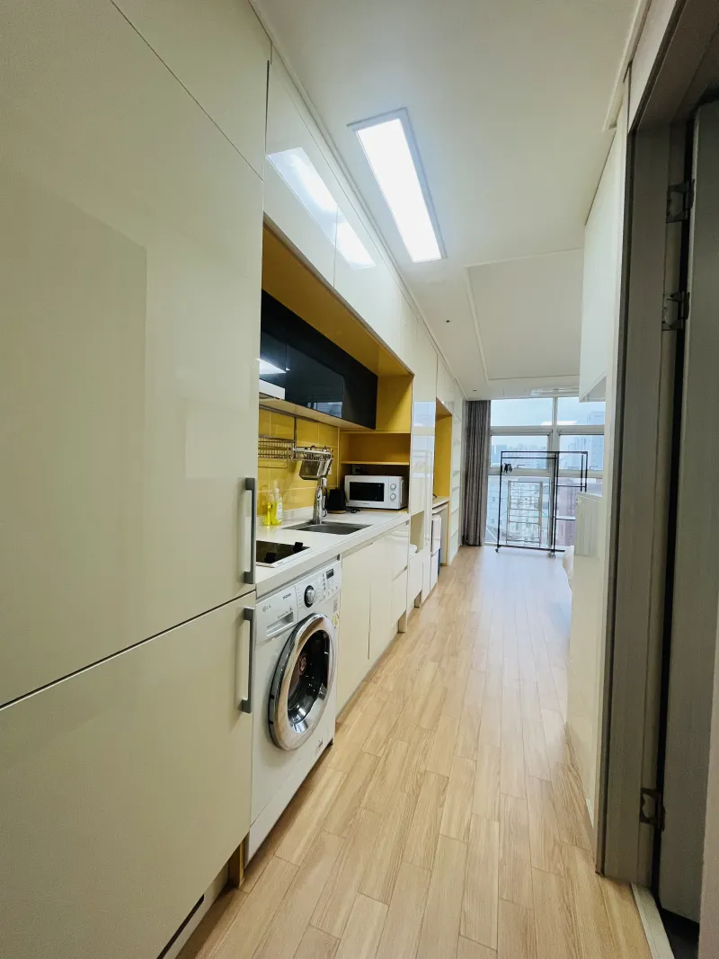 [Yongsan, Seoul] Studio apartment near Seoul Station with good storage space 9