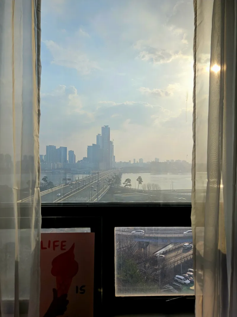 [Mapo, Seoul] 3 minutes from Mapo Station, real Han River view 4