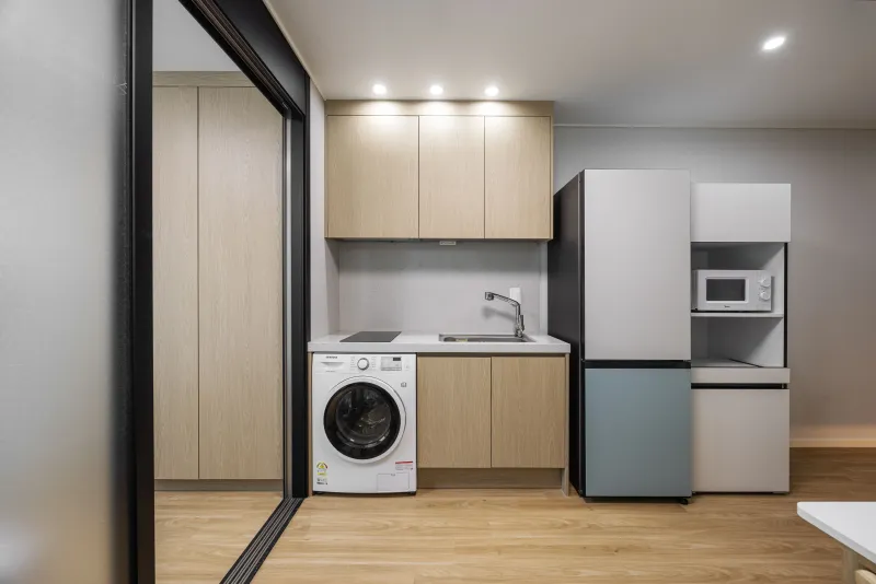 [Seodaemun, Seoul] Prime Location near Sinchon Station, 1.5-Room Fully Furnished Officetel, Sinchon/Hongdae/Ewha 3