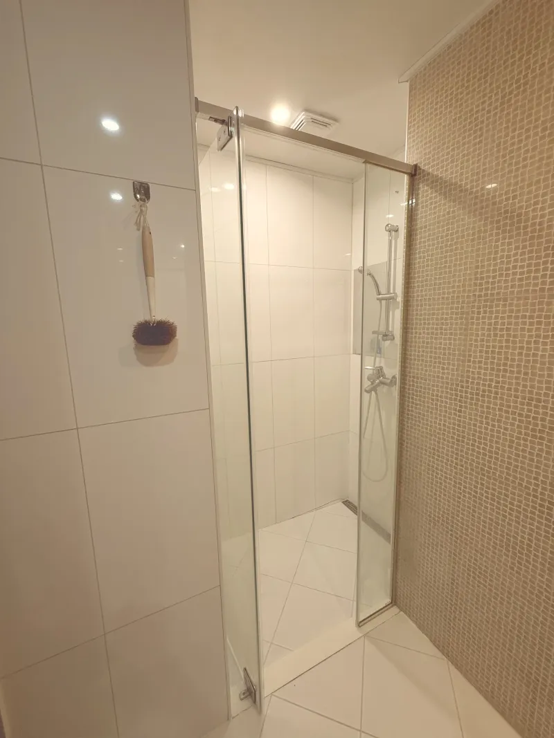[Gangnam, Seoul] Gangnam Station / 5-minute walk #Quiet and safe officetel next to the school #10th floor 7